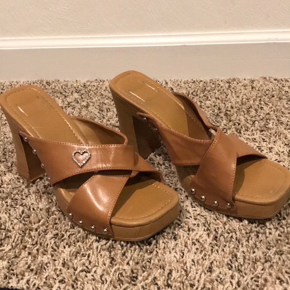 Criss-Cross leather heels